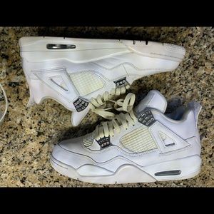 Air Jordan 4 Pure Money